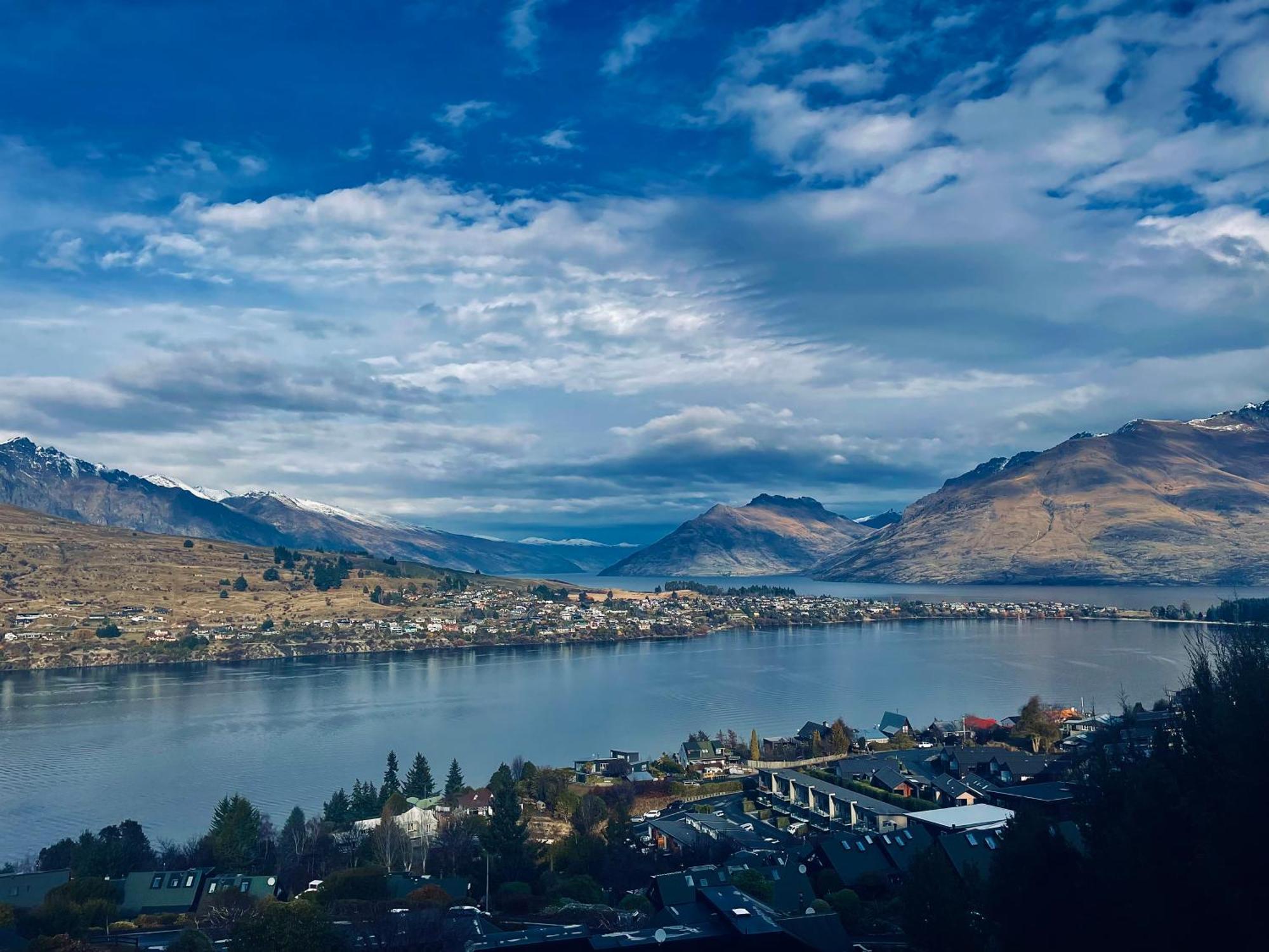 Ming'S Lakeside Goldleaf Suites Queenstown Ngoại thất bức ảnh